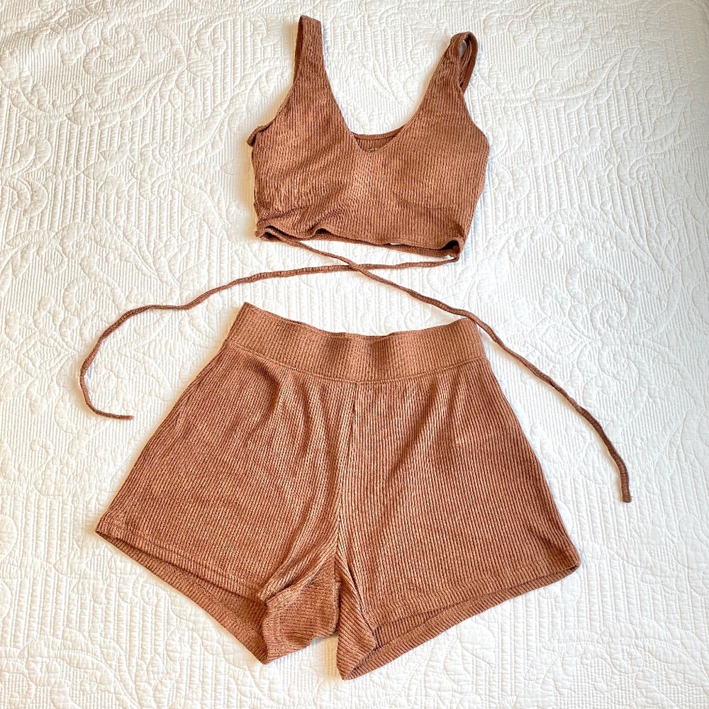Gilly Hicks Knit Ribbed Loungewear Bra and Shorts Set Terracotta Color Sz Small